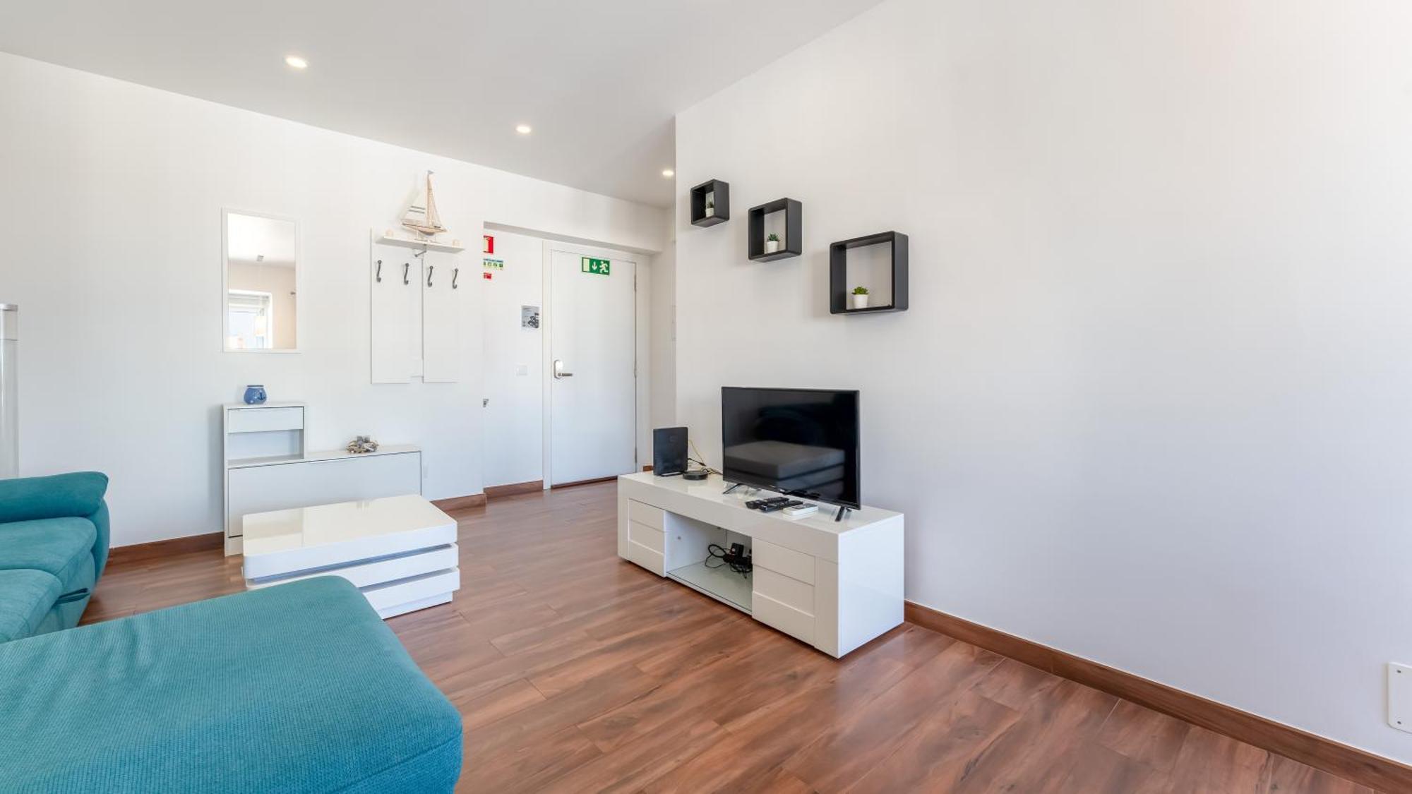 Serene Blue 1 Bdr Flat With Balcony By Lovelystay Portimão Eksteriør billede