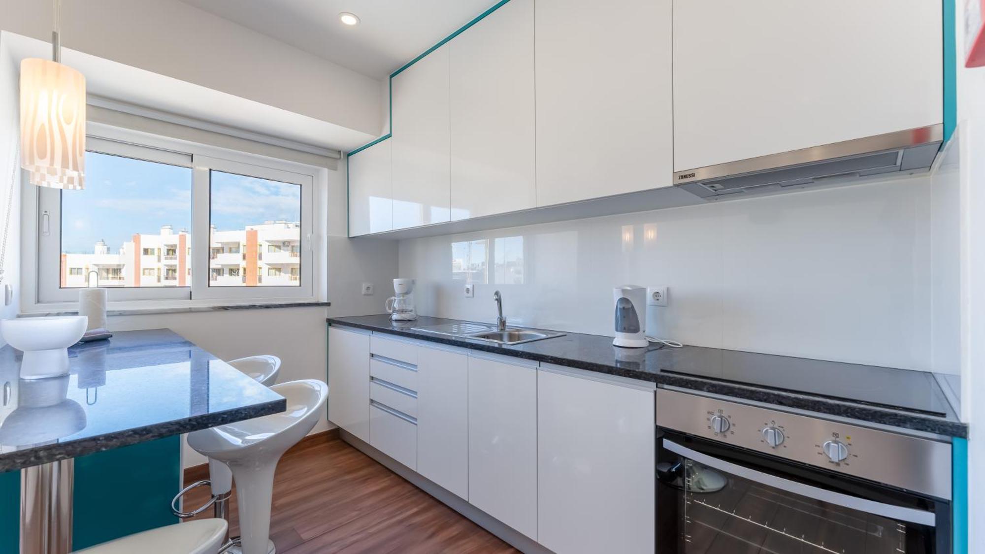 Serene Blue 1 Bdr Flat With Balcony By Lovelystay Portimão Eksteriør billede